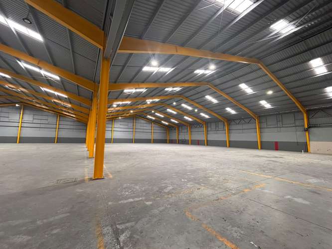 ALQUILO BODEGA INDUSTRIAL A 150 M2 DE LA CA9 SUR VILLA NUEVA - Imagen 4
