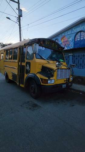 Bus internacional 6 filas