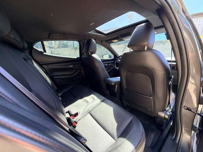 Mazda 3 PREMIUM PLUS AWD - Imagen 8