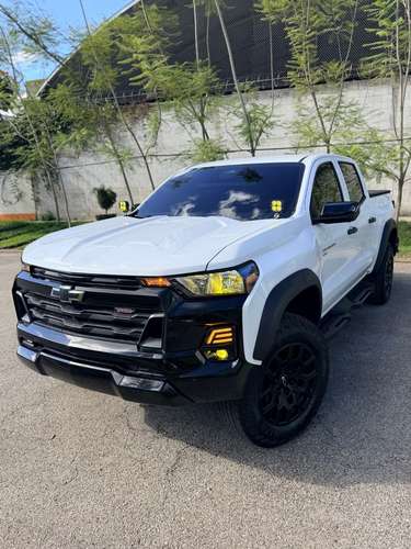 CHEVROLET COLORADO TRAIL BOSS 4X4
