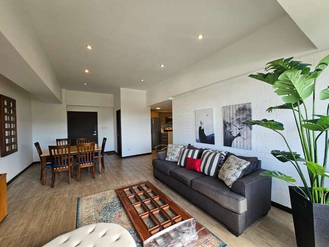 AMPLIO APARTAMENTO AMUEBLADO EN ALQUILER Z.10 FERRARA  - Imagen 2