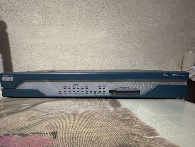 Router Cisco 1811W Wireless – Serie 1800