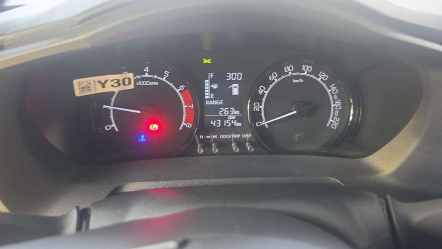 COMO NUEVO DE AGENCIA TOYOTA YARIS IMPECABLE MECÁNICO 