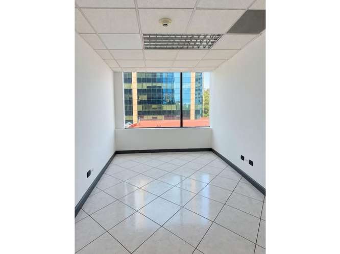  OFICINA EN RENTA – 8 AMBIENTES + 2 BAÑOS | EUROPLAZA | ZONA 14 - Imagen 5