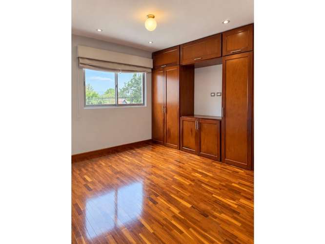  APARTAMENTO EN RENTA – 2 HAB | EDIFICIO ALHAMBRA | ZONA 15 - Imagen 7