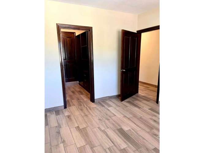  APARTAMENTO EN RENTA – 3 HAB  | RESIDENCIAL HACIENDA REAL | ZONA 16 - Imagen 6
