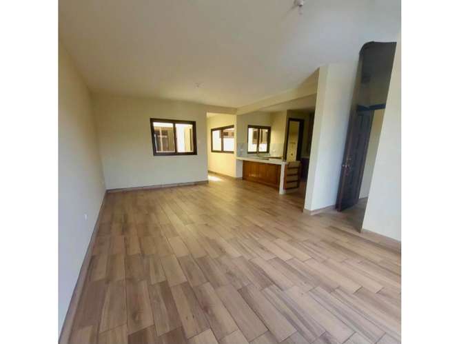  APARTAMENTO EN RENTA – 3 HAB  | RESIDENCIAL HACIENDA REAL | ZONA 16 - Imagen 4