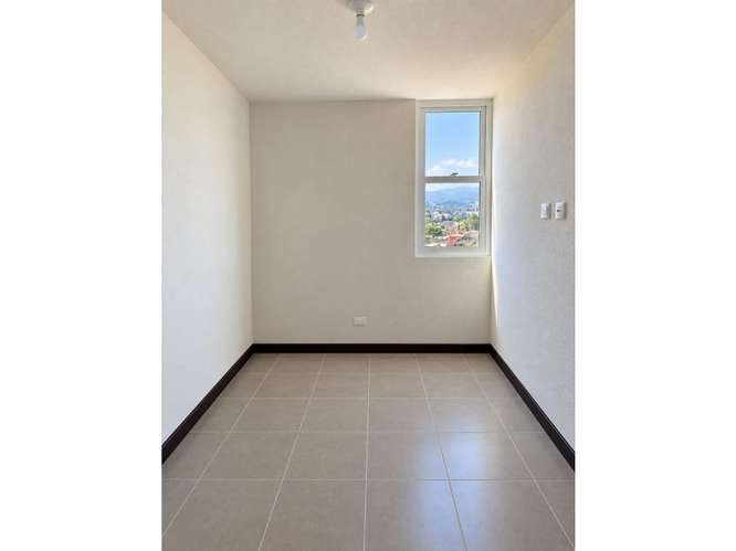  APARTAMENTO EN RENTA – 3 HAB + BALCÓN | EDIFICIO ESENTA | ZONA 12 - Imagen 7