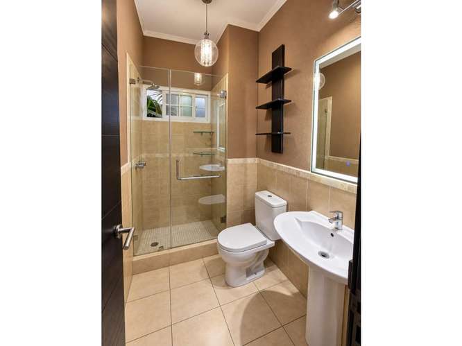  APARTAMENTO EN RENTA – 2 HABITACIONES | EDIFICIO LA VISTA | ZONA 16 - Imagen 11