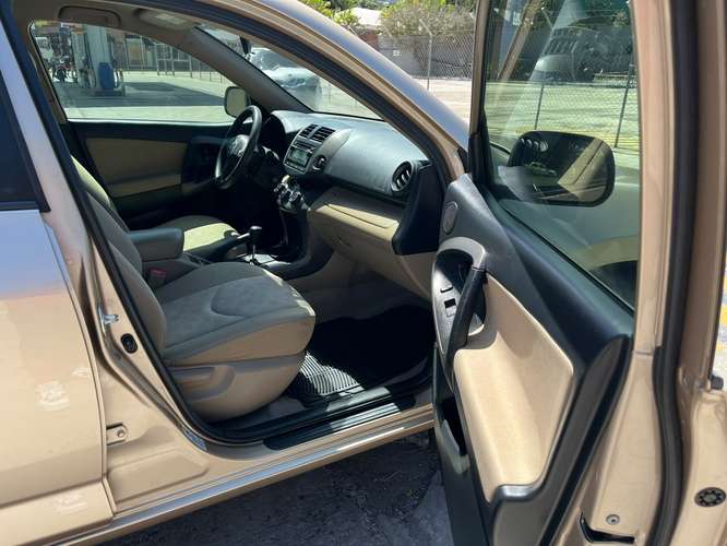 2012 TOYOTA RAV4 4X4 RECIEN INGRESADA !! - Imagen 5