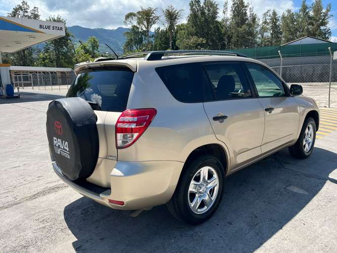 2012 TOYOTA RAV4 4X4 RECIEN INGRESADA !! - Imagen 3