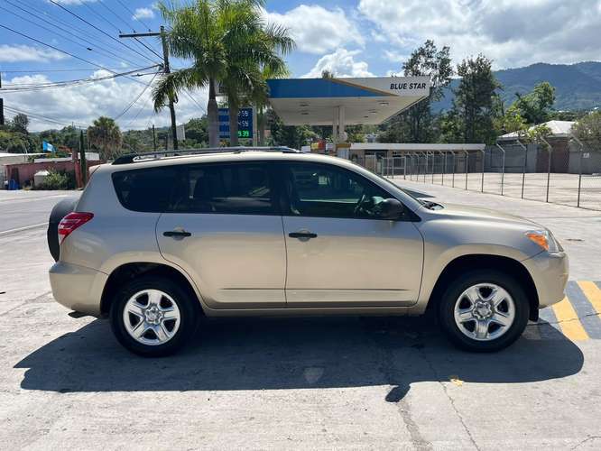 2012 TOYOTA RAV4 4X4 RECIEN INGRESADA !! - Imagen 9