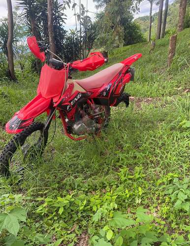 VENDO HERMOSA FENG