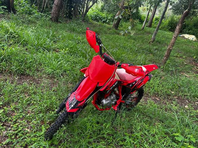 VENDO HERMOSA FENG