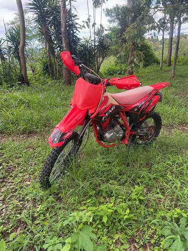 VENDO HERMOSA FENG