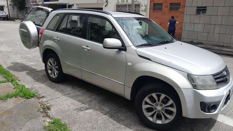 ¡OPORTUNIDAD! VENDO CAMIONETA SUZUKI GRAND VITARA 2014 AUTOMATICA 444