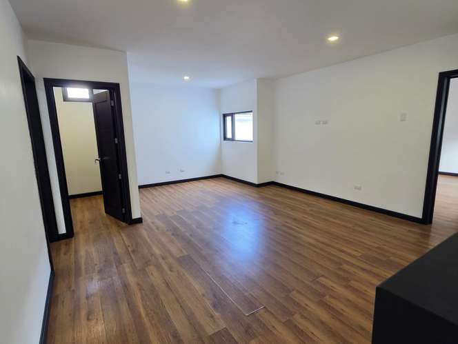 VENTA DE VIVIENDA EN EXCELENTE ESTADO EN LOMAS DE SAN ISIDRO, ZONA 16 - Imagen 10