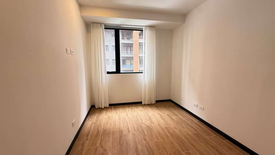 RENTA DE APARTAMENTO EN EDIFICIO ESSENZA, ZONA 13 - Imagen 9