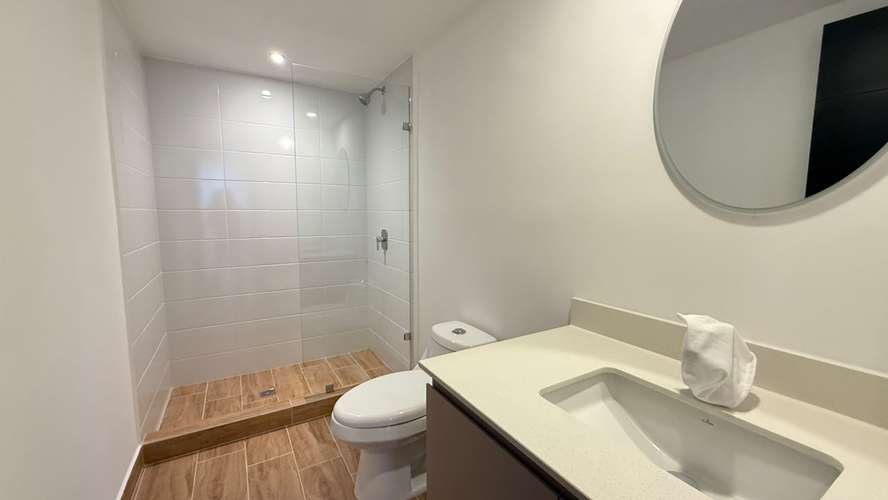 RENTA DE APARTAMENTO EN EDIFICIO ESSENZA, ZONA 13 - Imagen 11