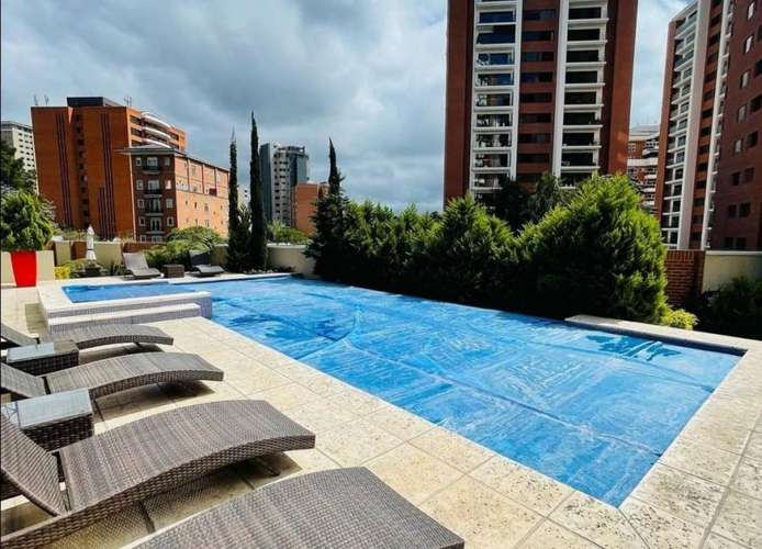 VENTA DE APARTAMENTO EN EDIFICIO LANTANA, ZONA 14 - Imagen 11