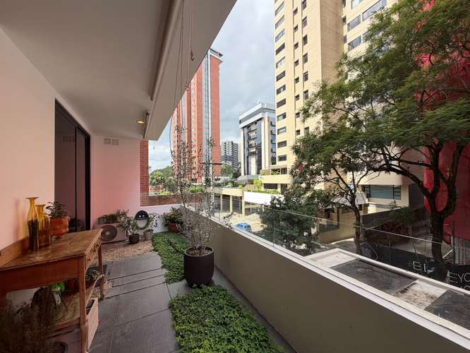 VENTA DE APARTAMENTO EN EDIFICIO LANTANA, ZONA 14 - Imagen 3