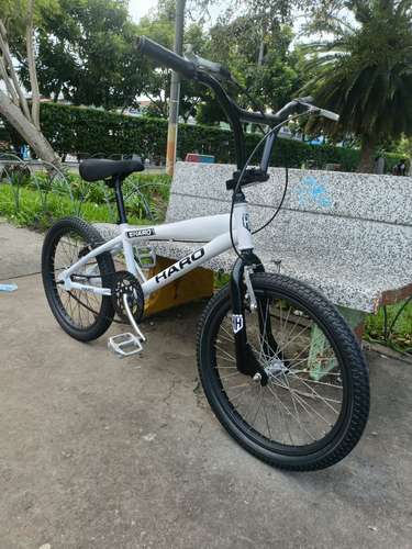 VENDO BICICLETA BMX #20 PARA TRUCOS LLANTAS NUEVAS FRENOS FUNCIONANDO GANGA. - Imagen 8