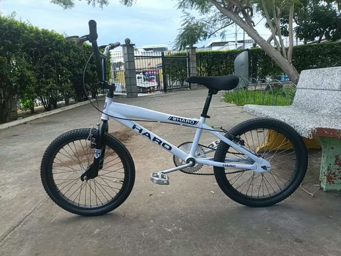 VENDO BICICLETA BMX #20 PARA TRUCOS LLANTAS NUEVAS FRENOS FUNCIONANDO GANGA. - Imagen 5