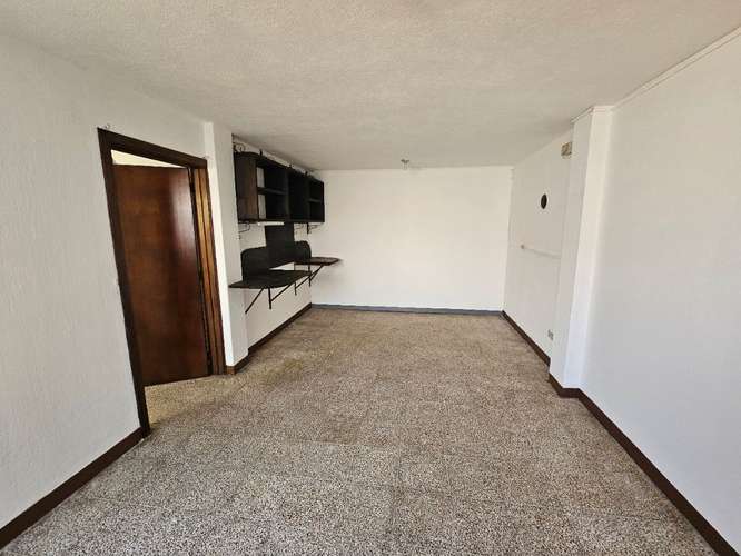 Apartamento en alquiler en zona 6. - Imagen 4