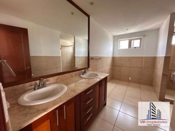 APARTAMENTO EN BOTICHELLI ZONA 15 - Imagen 9