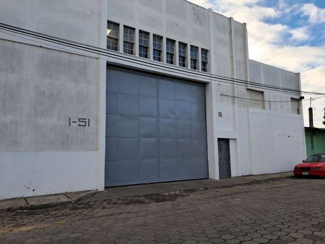 Bodega en alquiler en zona 2 de Mixco, a 150 metros de la Calzada Roosevelt