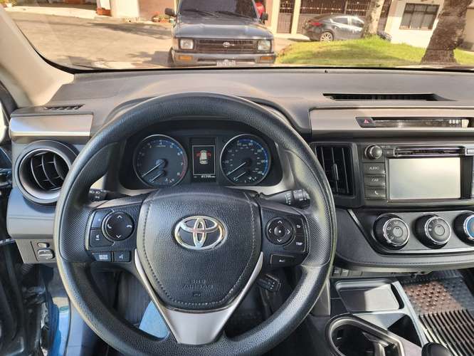 TOYOTA RAV 4 2018