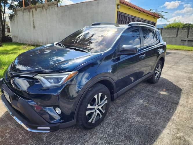 TOYOTA RAV 4 2018