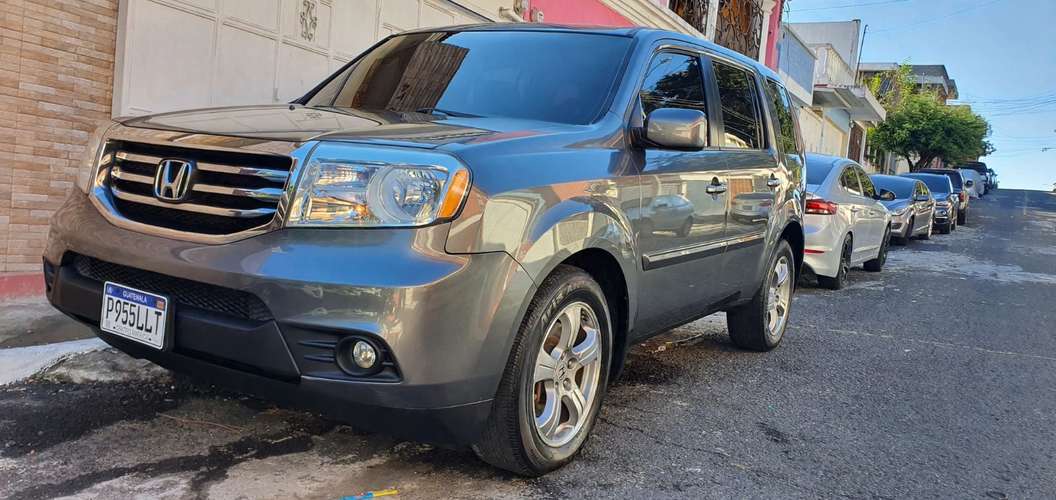 HONDA PILOT EXL 4X4 8 PASAJEROS