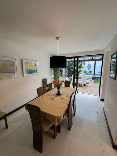CASA CON PISCINA EN VENTA EN ZONA EXCLUSIVA VISTA HERMOSA 1 ZONA 15 - Imagen 3