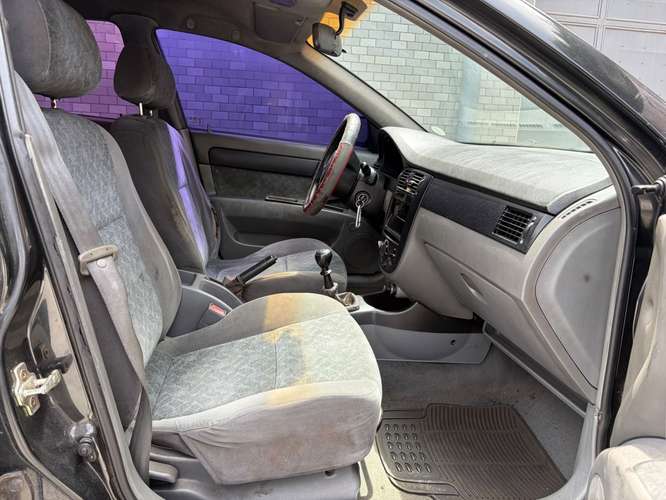 Chevrolet Optra de Agencia Modelo 2004 - Imagen 14
