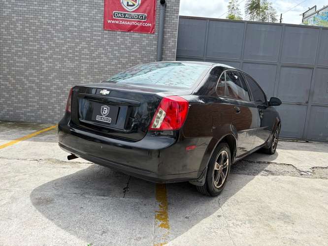 Chevrolet Optra de Agencia Modelo 2004 - Imagen 3