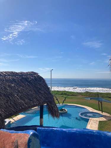 Espectacular chalet de 5 dormitorios frente al mar en Iztapa con piscina y jacuzzi - Imagen 5