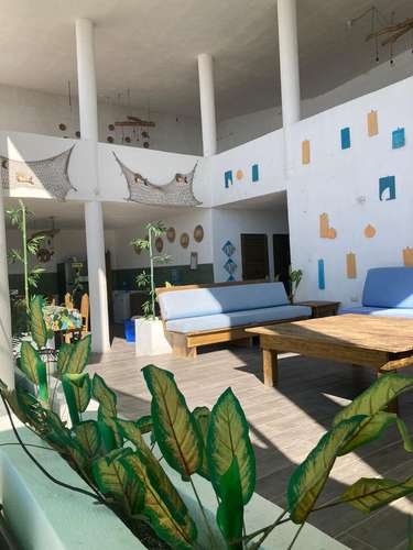 Espectacular chalet de 5 dormitorios frente al mar en Iztapa con piscina y jacuzzi - Imagen 8