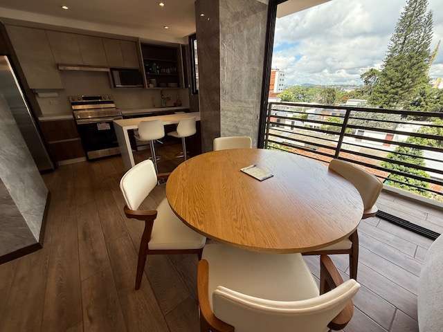 Rento apartamento AMUEBLADO en Zona 13 Avenida Las Ameircas APTO. NUEVO DE LUJO!!