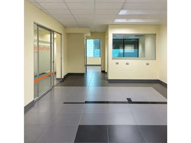Oficina en Venta Zona 14