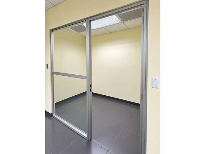 Oficina en Venta Zona 14 - Imagen 8