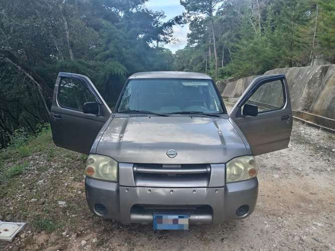 NISSAN FRONTIER 2003
