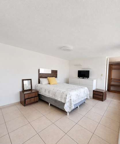 Vendo Casa Grande 5 Habitaciones Esquina Madeira Condado Naranjo