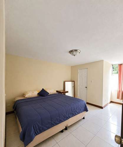 Vendo Casa Grande 5 Habitaciones Esquina Madeira Condado Naranjo