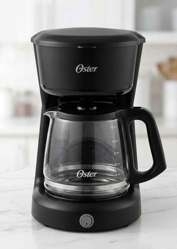  Cafetera marca Oster de 12 tazas 