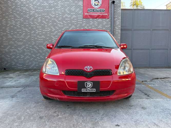 Toyota Yaris de Agencia Modelo 2003