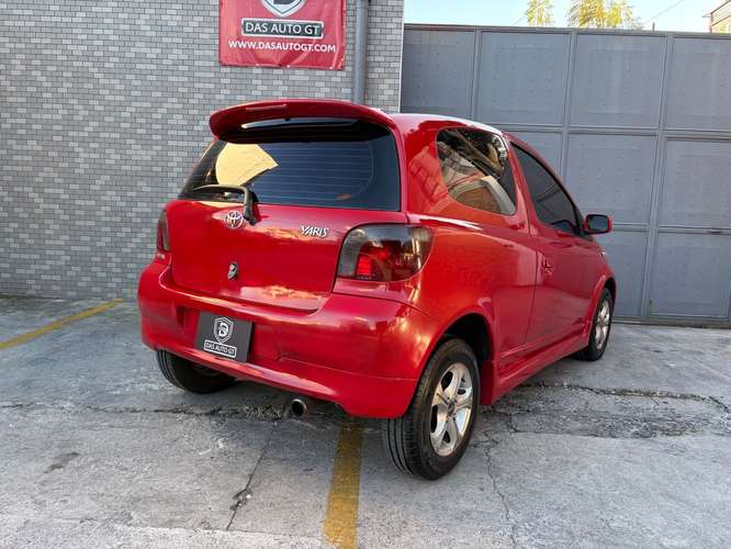 Toyota Yaris de Agencia Modelo 2003