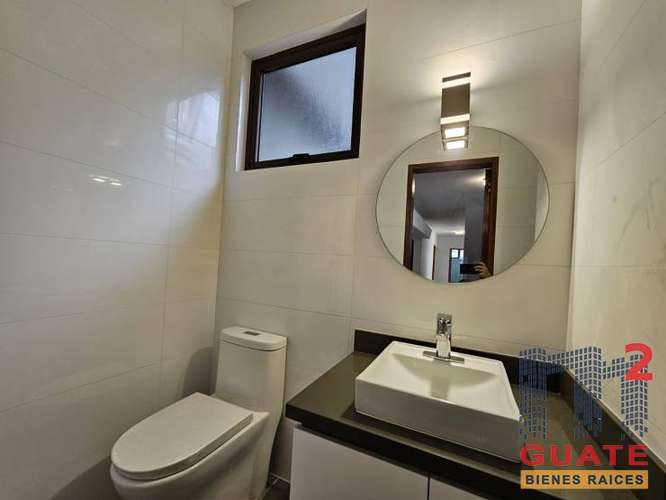 Alquilo Casa en condominio en Zona 15 - Imagen 5