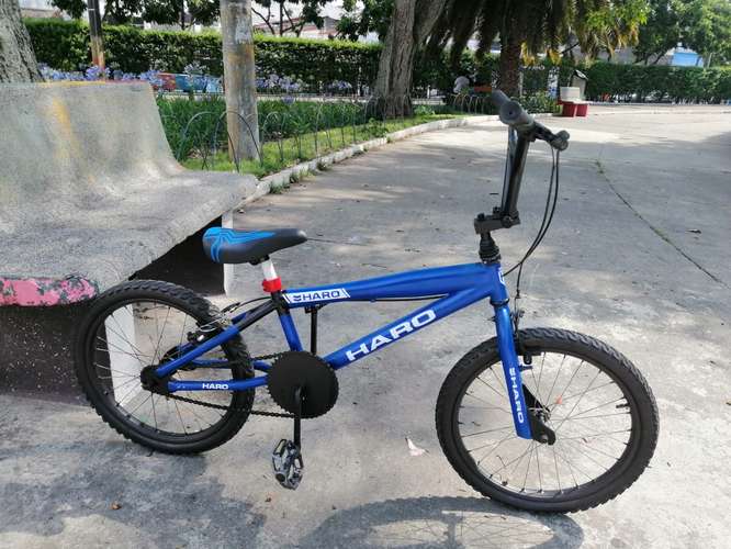 VENDO BICICLETA BMX #20 PARA TRUCOS LLANTAS EN BUEN ESTADO FRENOS FUNCIONANDO NADA QUÉ INVERTIR. - Imagen 10
