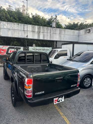 Mazda Bt50 2011 de Agencia Mecanico 4x4 Turbo Diesel un Dueño bien cuidado listo para Trabajar